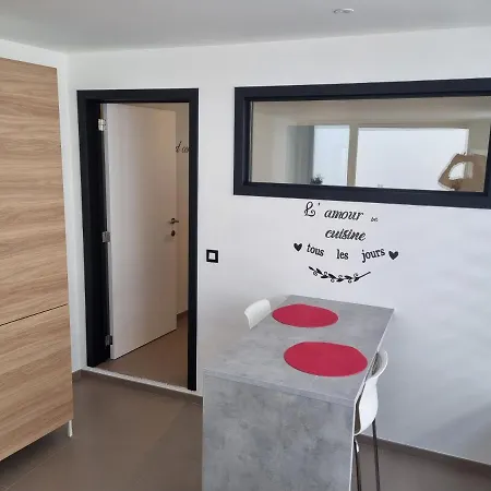Maisonnette Entierement Renovee Holiday home